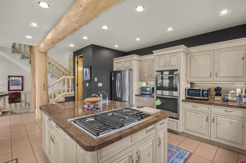 3 Glacier Lily Way Property Photo 19