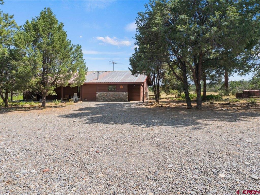 198 Meadow Ln Property Photo 5