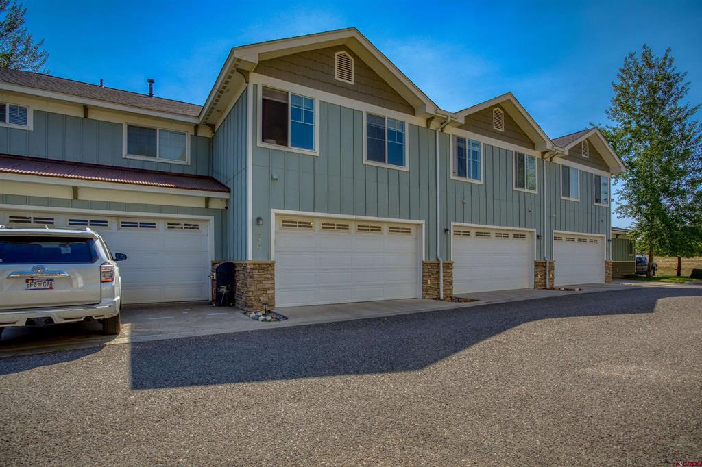 20 Timberline Drive Property Photo 1
