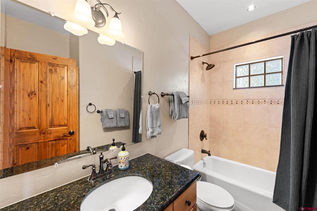 319 Larkspur Loop Property Photo 28