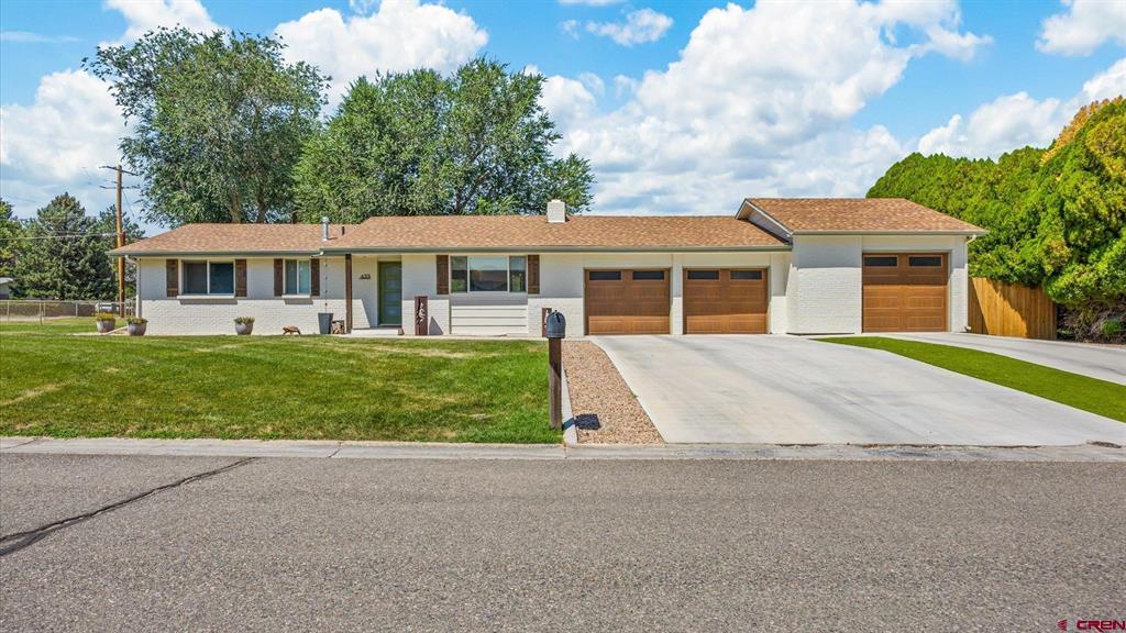 633 Panorama Drive Property Photo 1