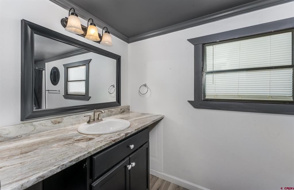 641 S Broadway Property Photo 14