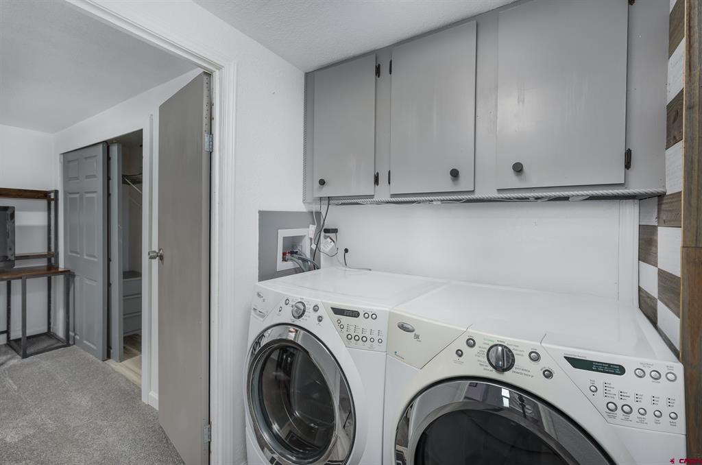 641 S Broadway Property Photo 23
