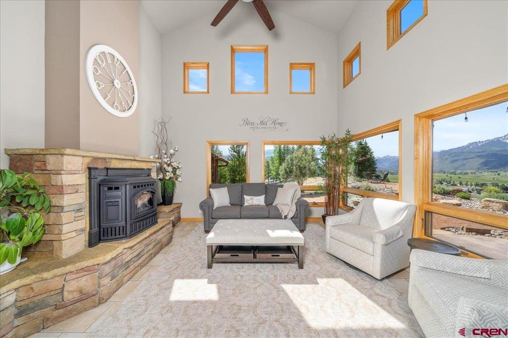 200 Rabbit Brush Court Property Photo 3