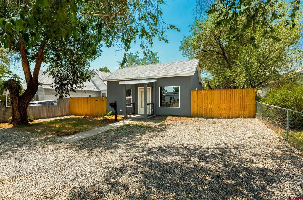 209 S Chestnut Property Photo 1