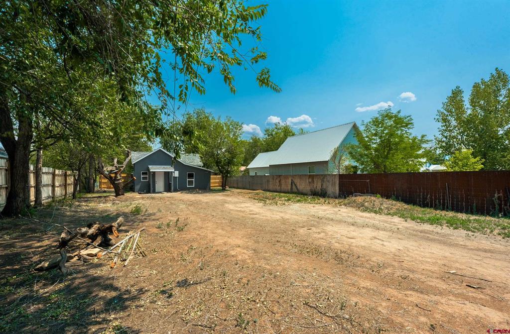 209 S Chestnut Property Photo 21