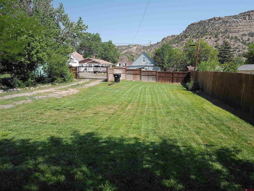 611 W Kansas Avenue Property Photo 14