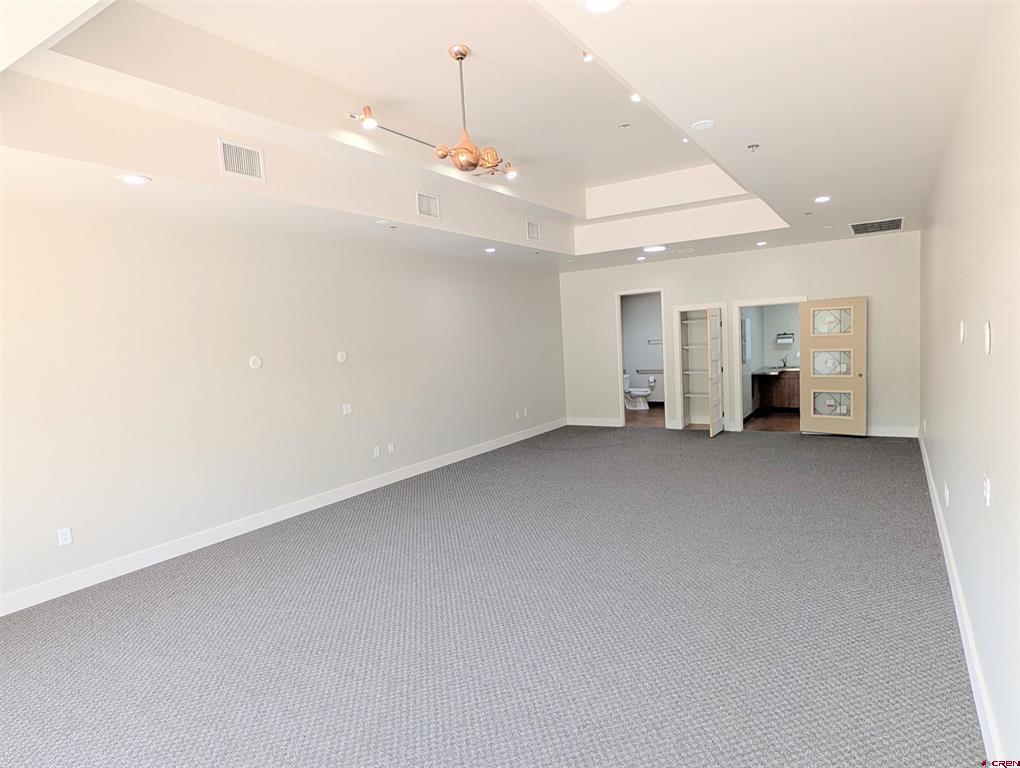 555 Rivergate Lane Property Photo 8