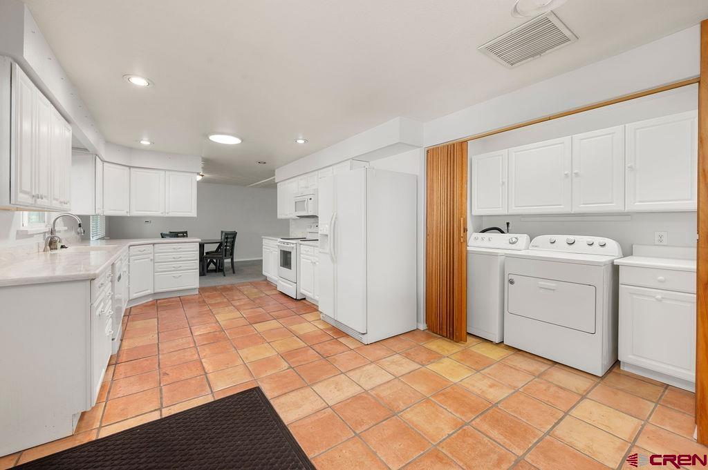 702 Galaxy Drive Property Photo 24