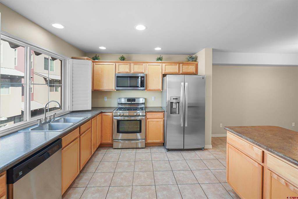 1140 Carbon Junction Property Photo 3