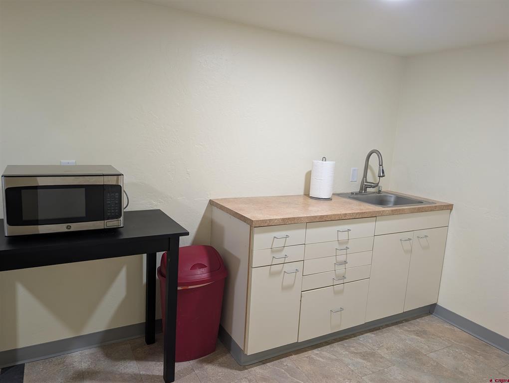 555 Meeker Street Property Photo 6