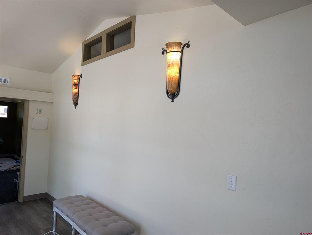 555 Meeker Street Property Photo 10