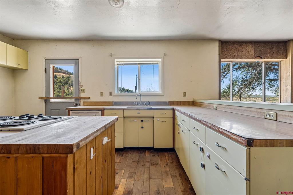 26918 Highway 160 Property Photo 9