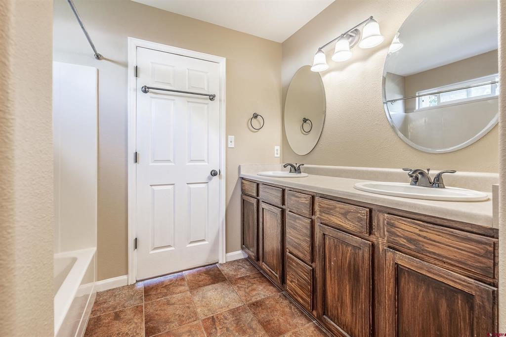 1795 N Apple Drive Property Photo 15