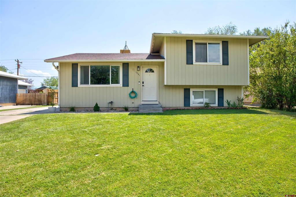 1501 Navajo St. Property Photo 1