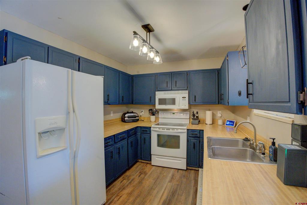 1501 Navajo St. Property Photo 14