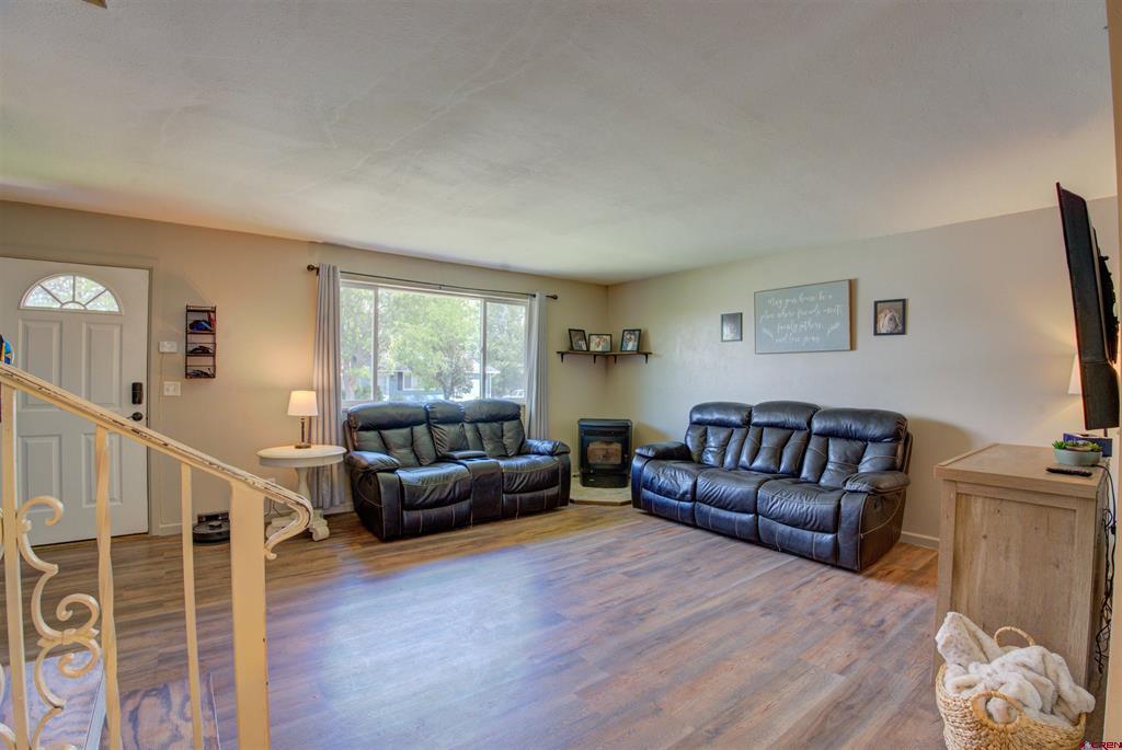 1501 Navajo St. Property Photo 15