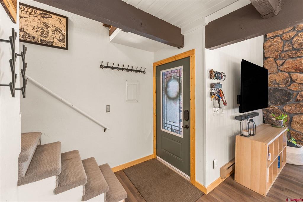 32 Hunter Hill Road Property Photo 3