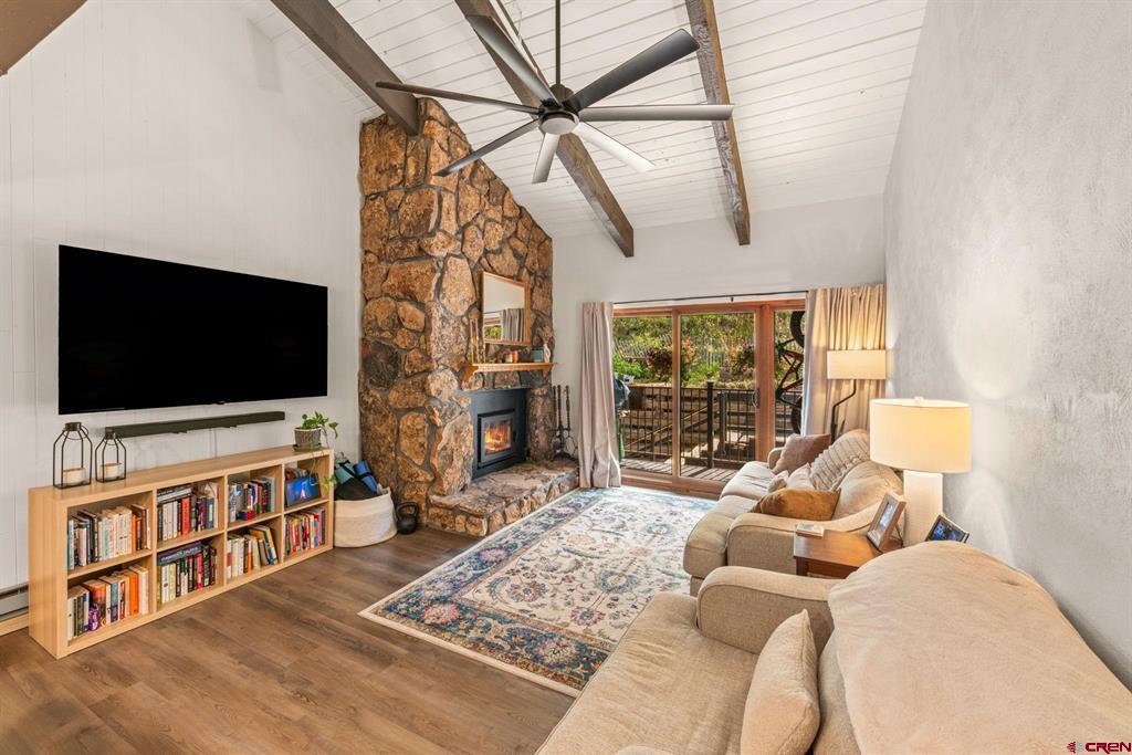 32 Hunter Hill Road Property Photo 6