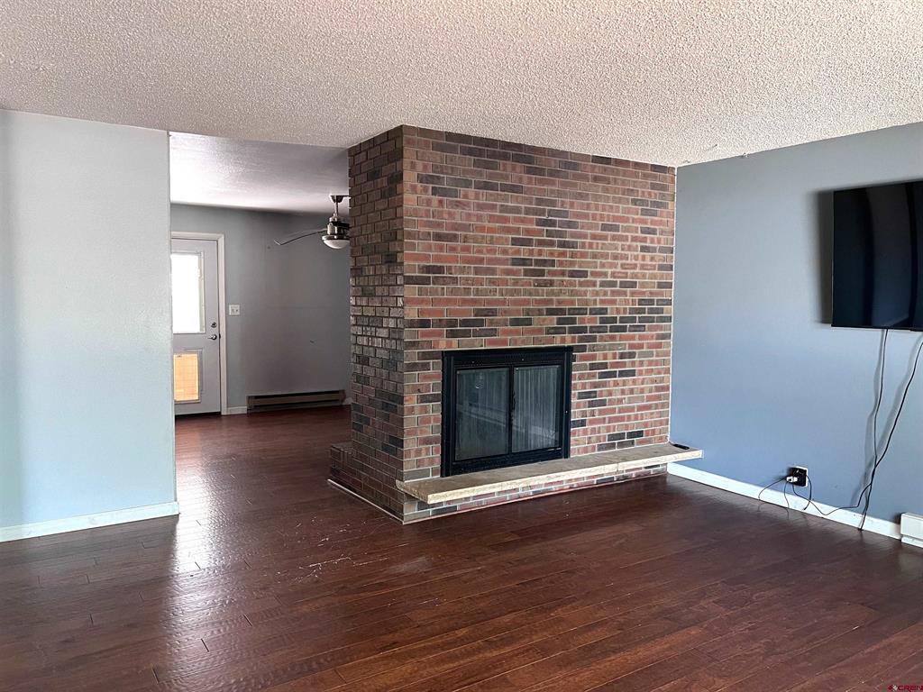 2333 Thomas Avenue Property Photo 4