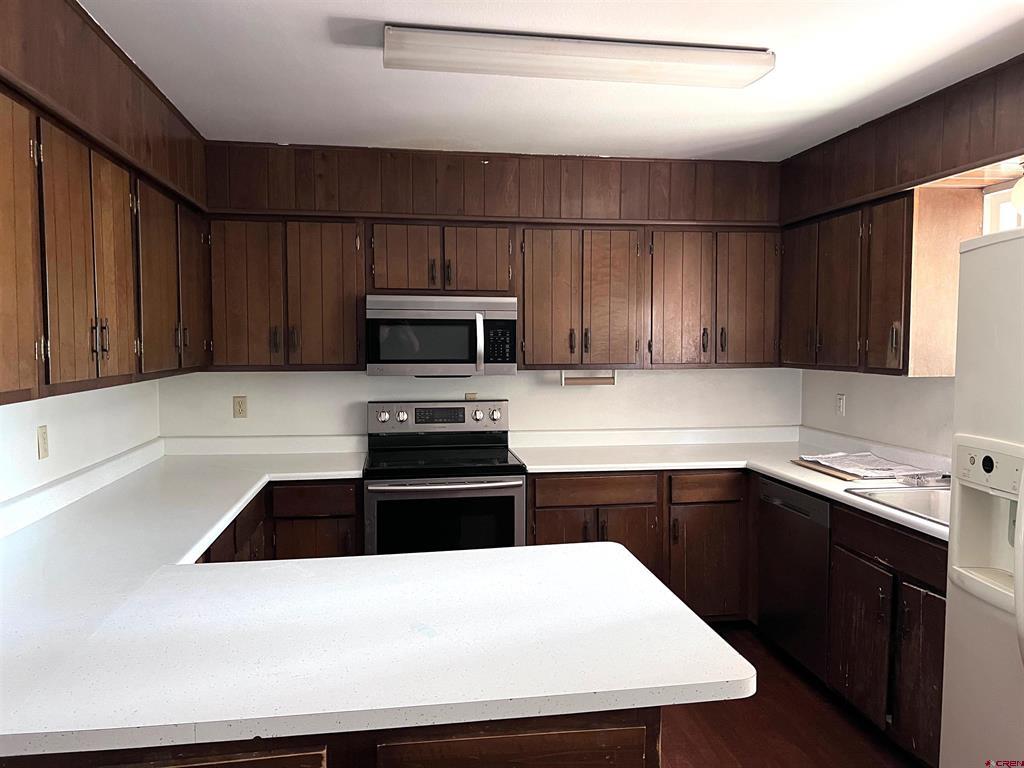 2333 Thomas Avenue Property Photo 6