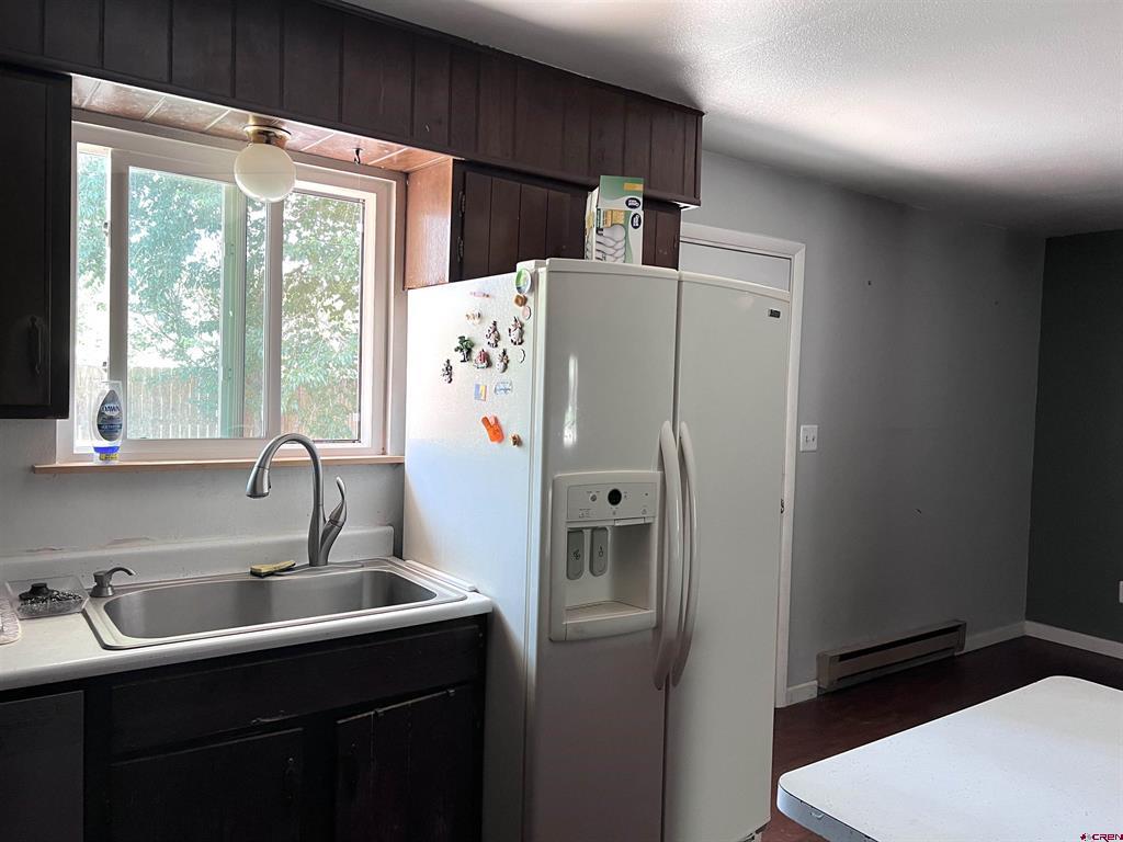 2333 Thomas Avenue Property Photo 8