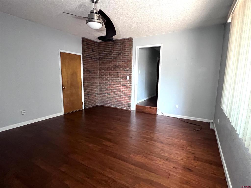 2333 Thomas Avenue Property Photo 24