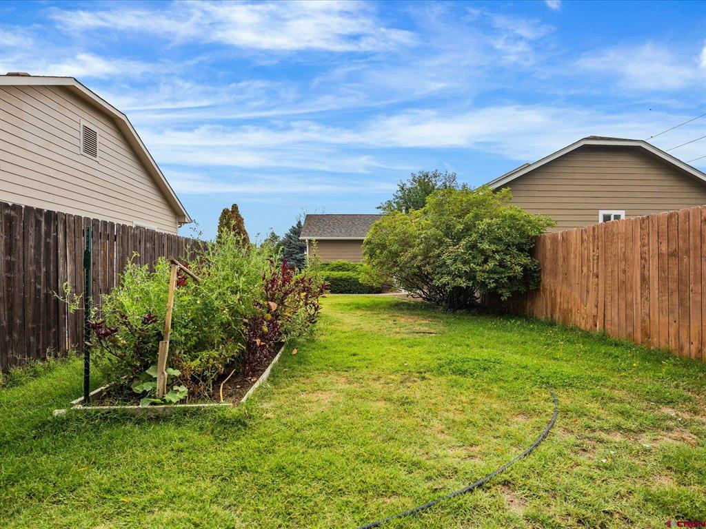 2563 Trails End Court Property Photo 37