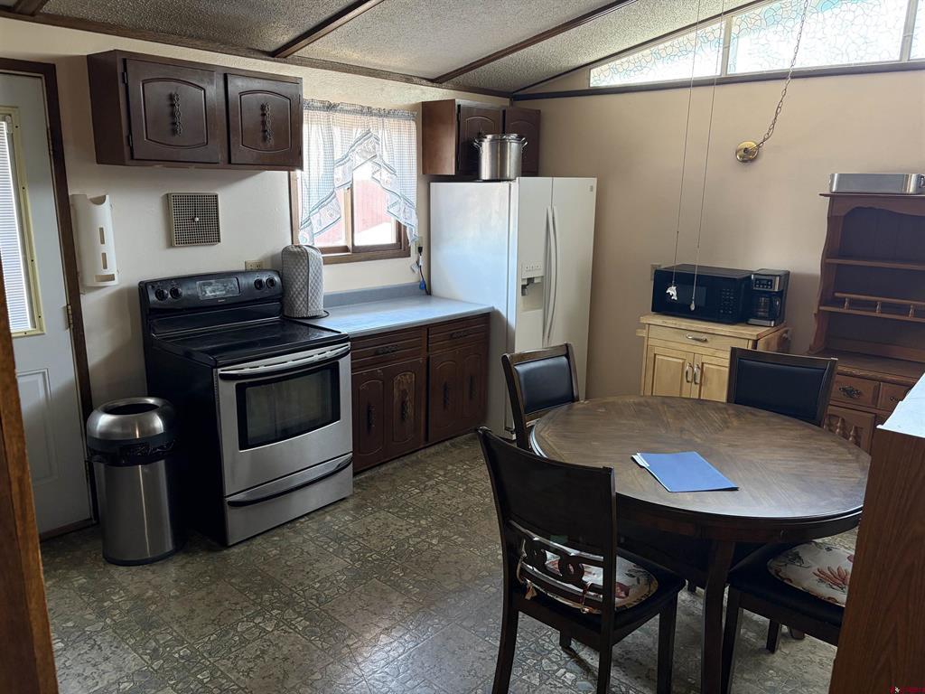 510 Henderson Street Property Photo 3