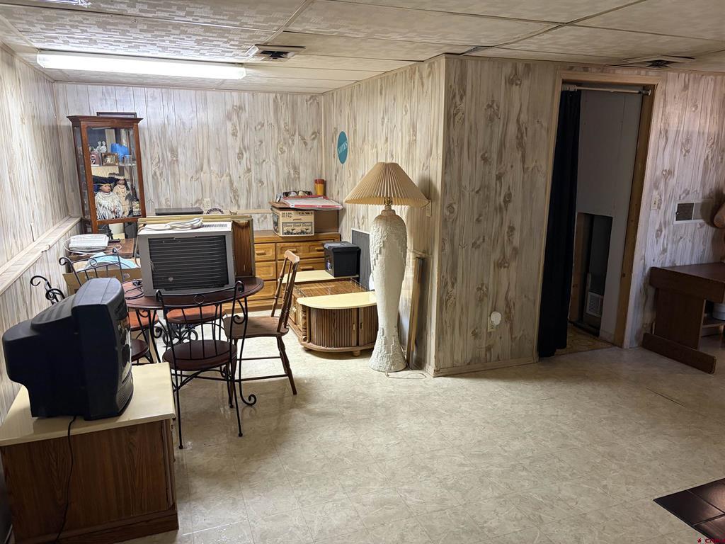 510 Henderson Street Property Photo 9