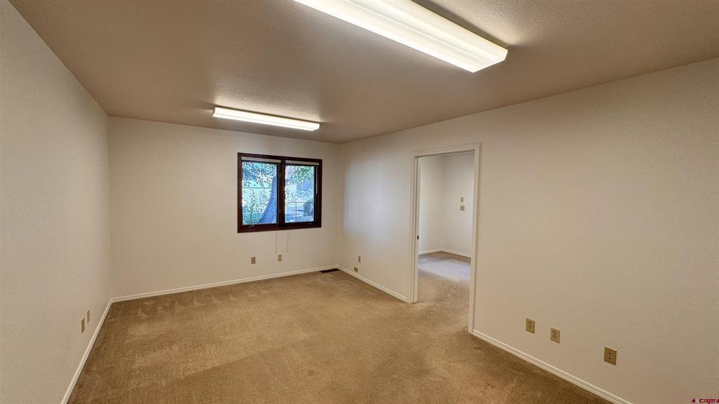 484 Turner Drive Property Photo 4