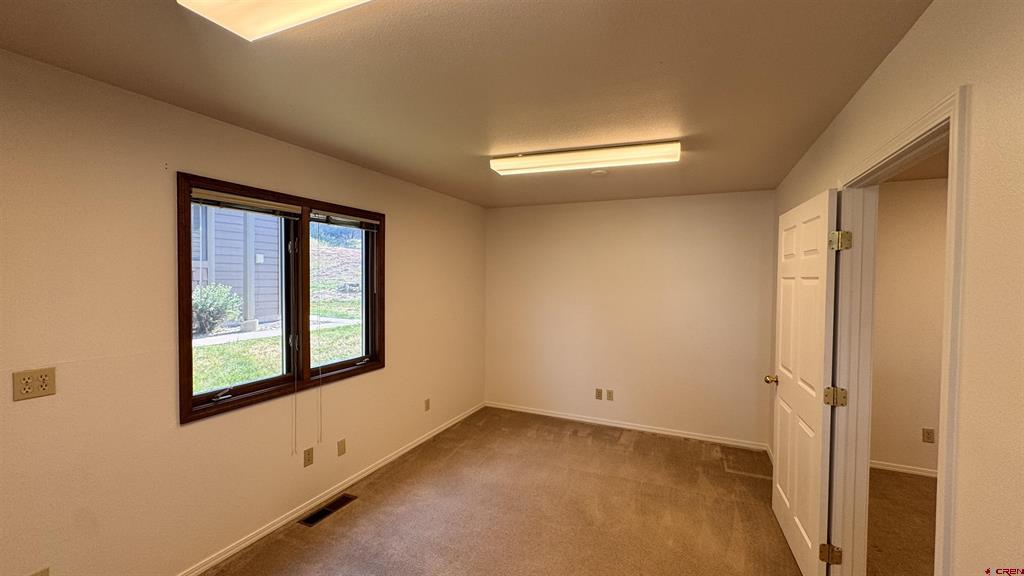 484 Turner Drive Property Photo 6
