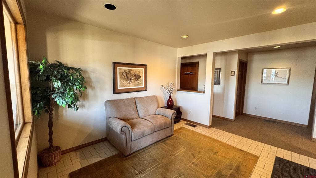 484 Turner Drive Property Photo 9