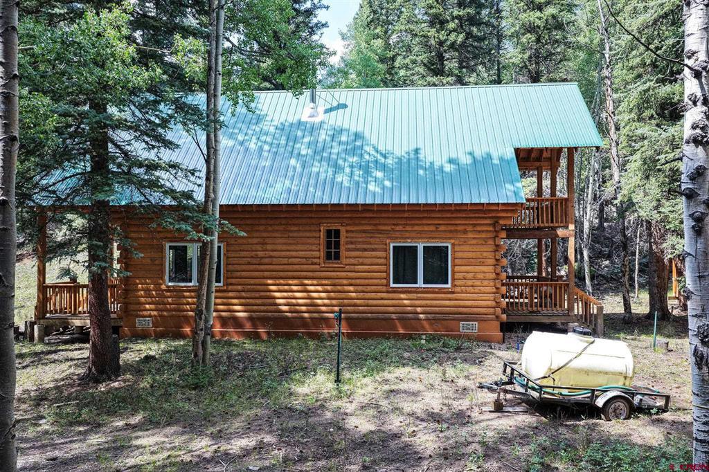 1043 Elk Street Property Photo 4