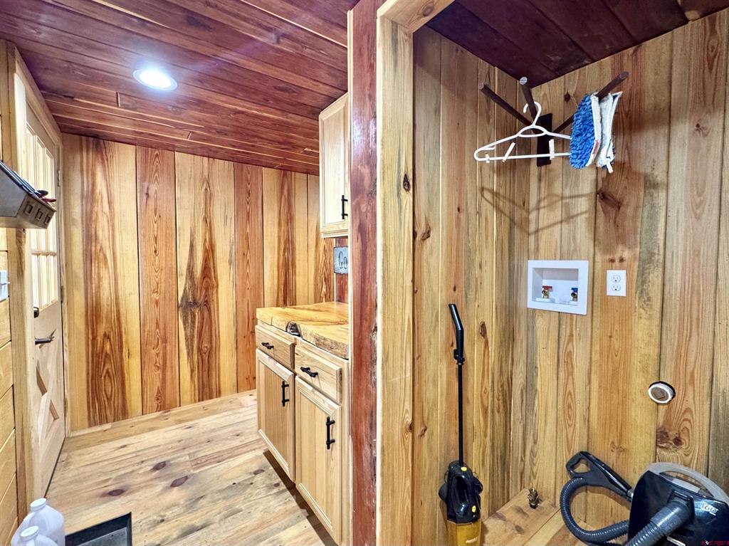 1043 Elk Street Property Photo 28