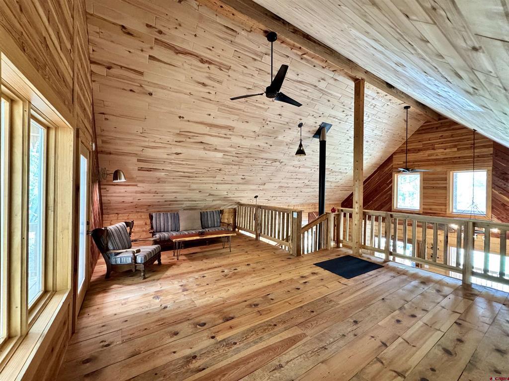 1043 Elk Street Property Photo 35