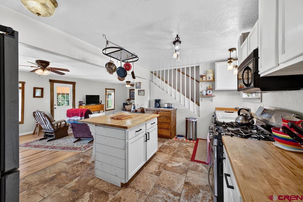 21739 Road S Property Photo 11