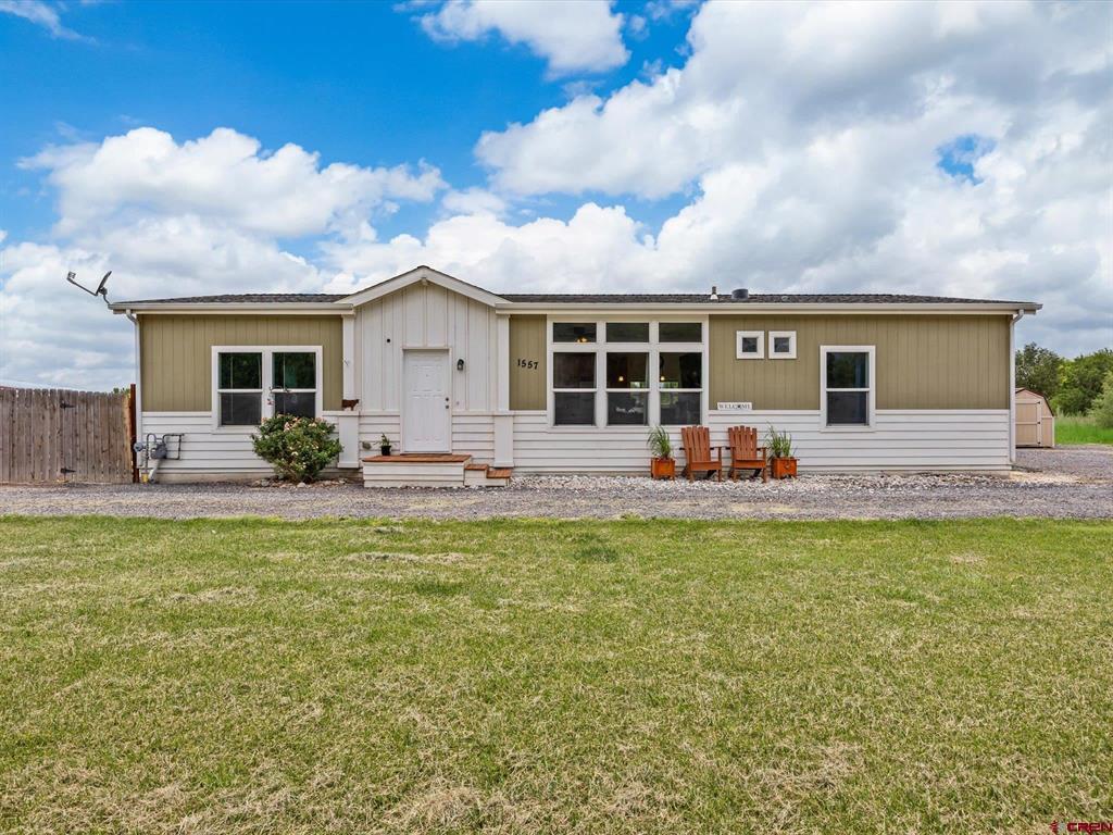 1557 I Road Property Photo 1