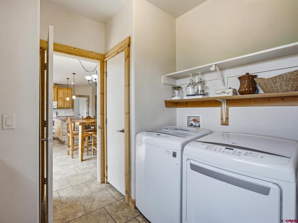 1557 I Road Property Photo 18