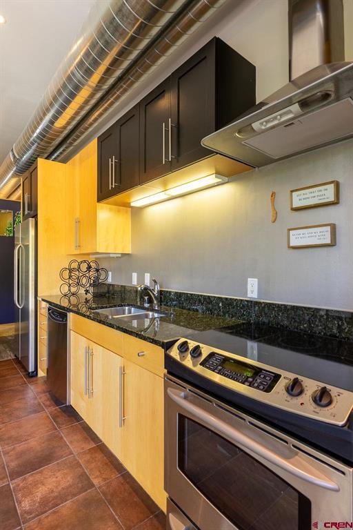 555 Rivergate Lane Property Photo 11