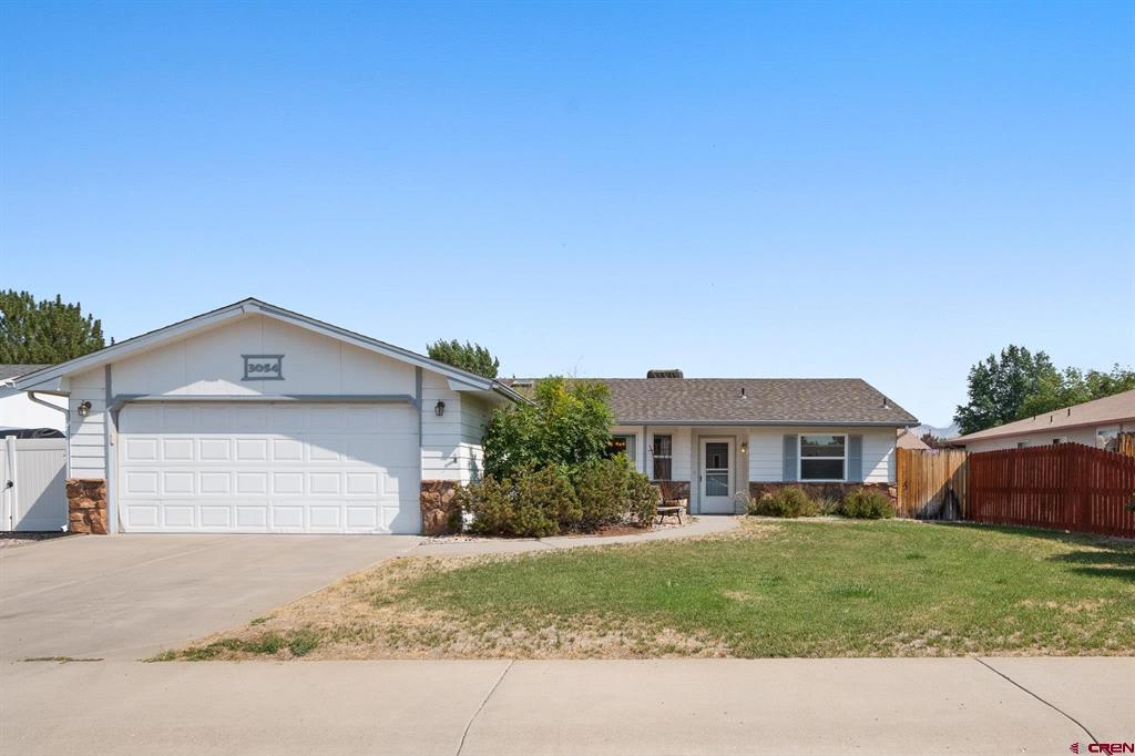 3054 Camelot Place Property Photo 1
