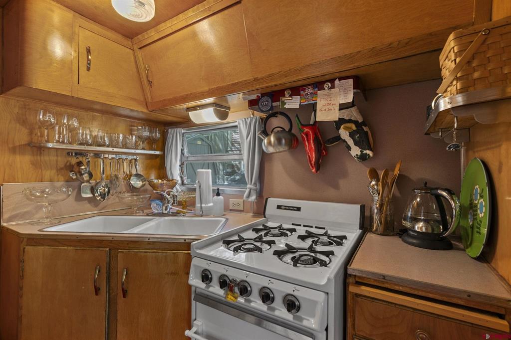 485 Florida Road Property Photo 9