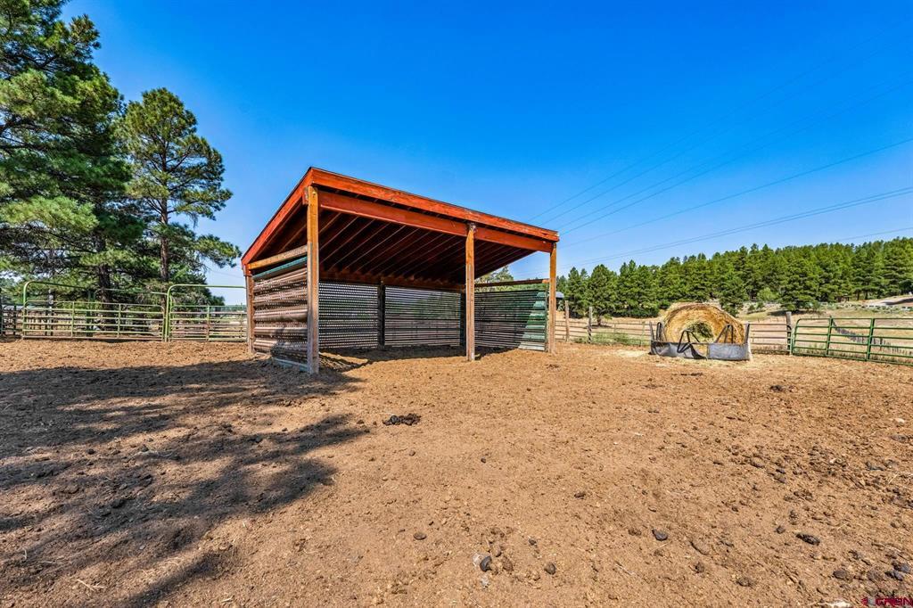 2400 Piedra Road Property Photo 9