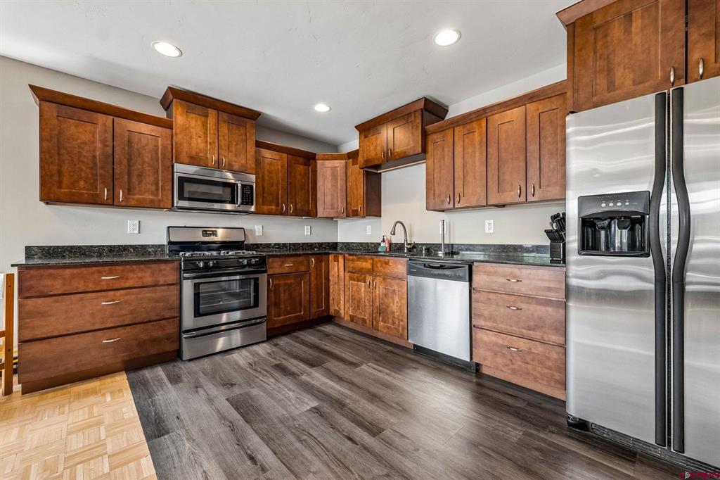 2180 Crestview Drive Property Photo 31