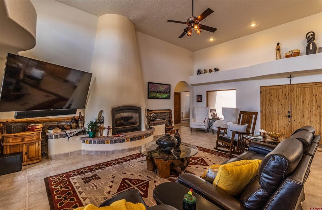 115 Road 2776 Property Photo 6