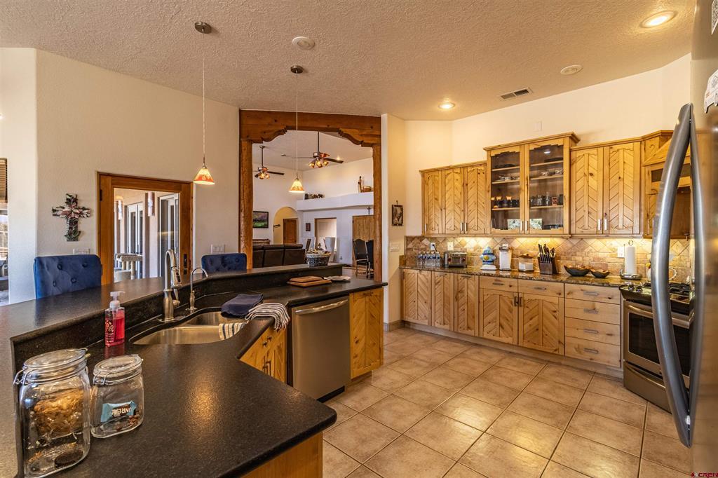 115 Road 2776 Property Photo 23