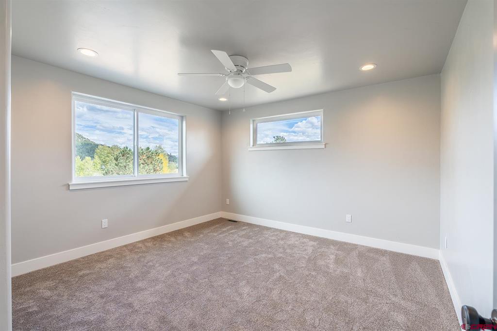 88 Waxwing Pl. Property Photo 18