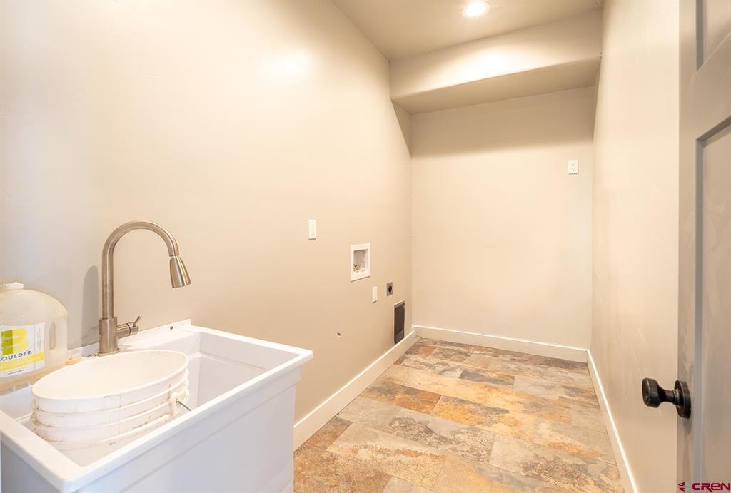 88 Waxwing Pl. Property Photo 26
