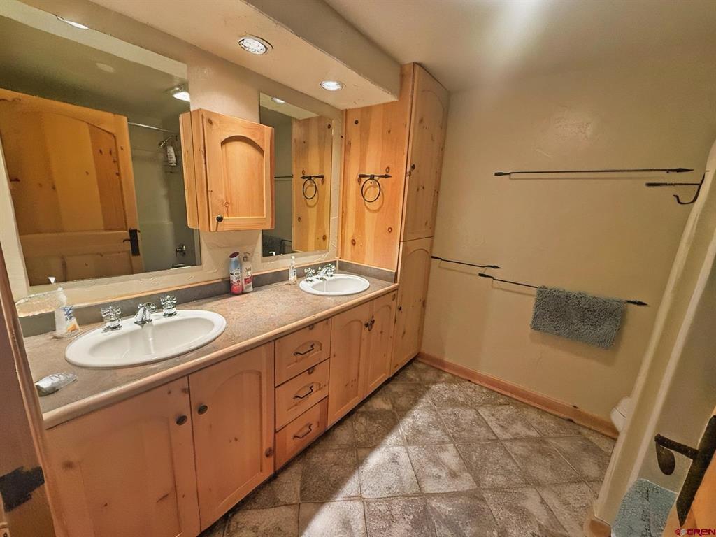 243 N Skyline Drive Property Photo 33
