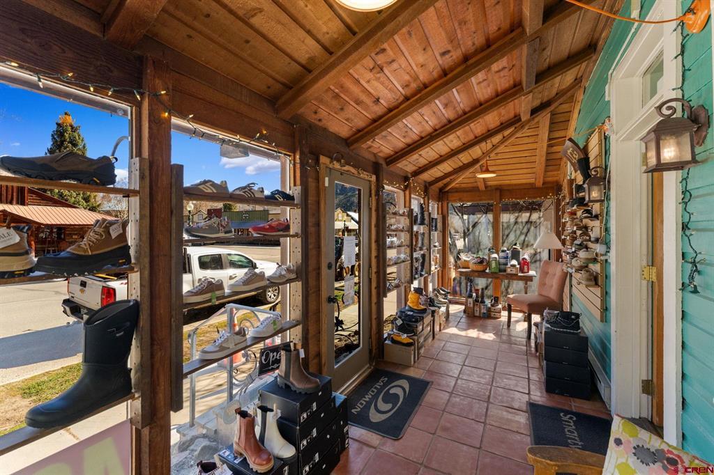 428 Elk Avenue Property Photo 4